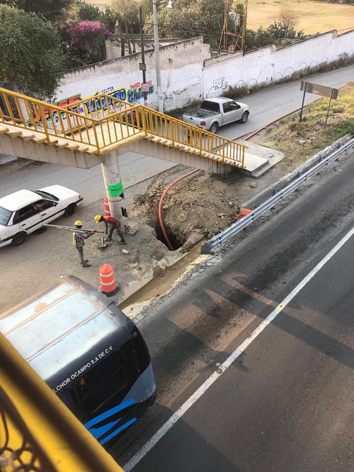 Cruzamiento de autopista Mexico Querétaro km 47